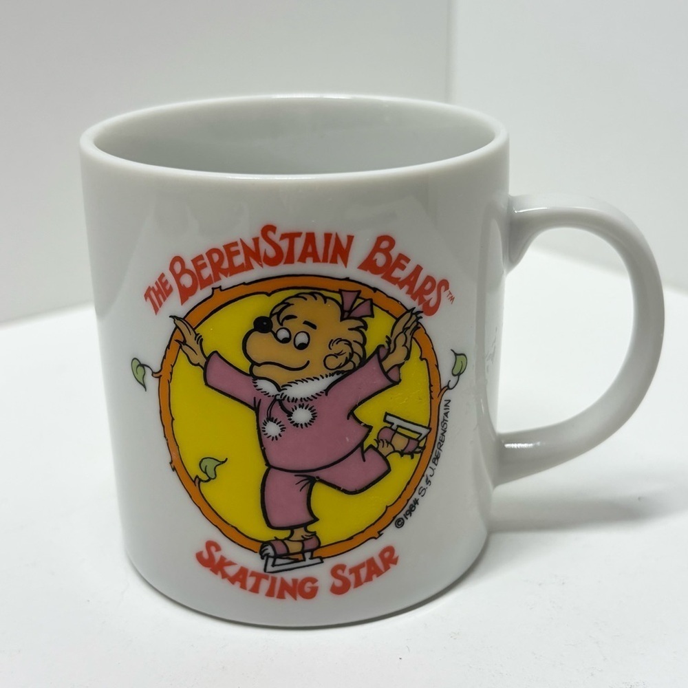 Vintage 1984 Berenstain Bears collectible sister bear “Skating Star”